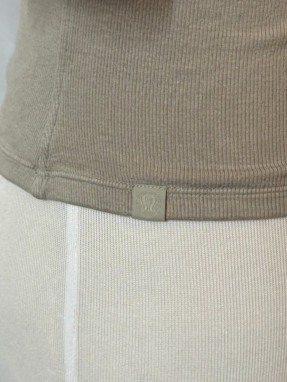 LULULEMON Cropped Reversible Ribbed Top - 8 - Picture 3 of 7